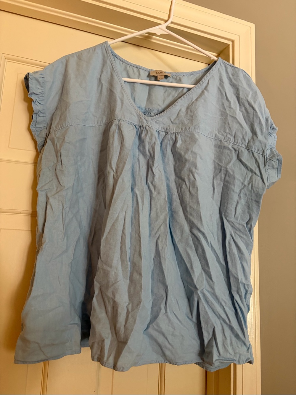 LOFT Light Blue Chambray V-Neck Short Sleeve Blouse